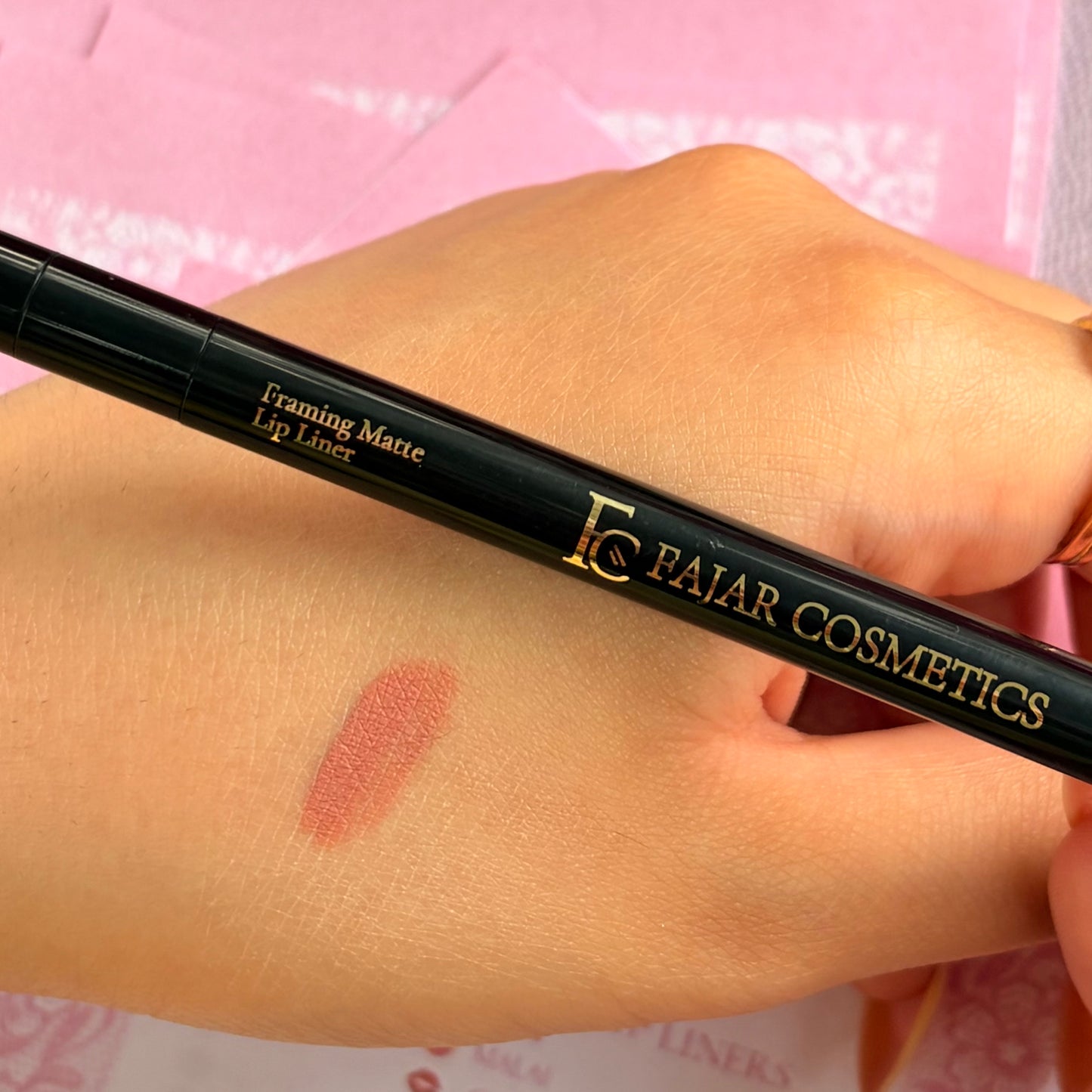 Malai Framing Matte Lip Liner